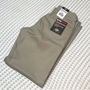 NEW Men’s dickies 29 x 30 original fit tan